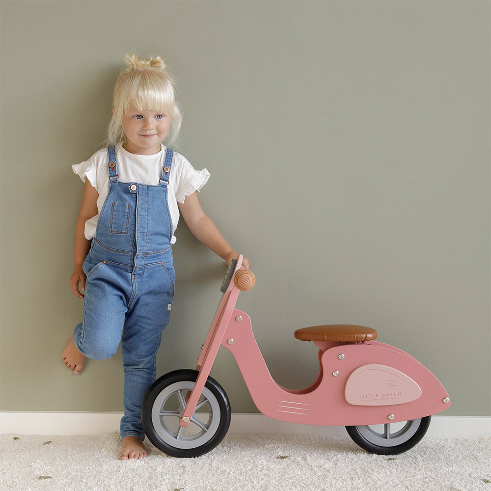 Little Dutch Wooden Pink scooter prezzo 99 €