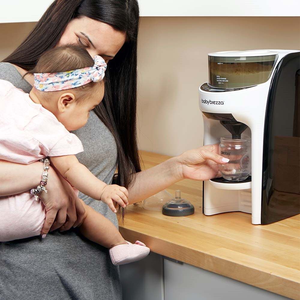 Baby Brezza Formula Pro Formula Dispenser System One Step Formula  Preparation